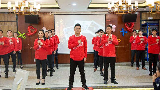 黃洪亮總經理的表演節目