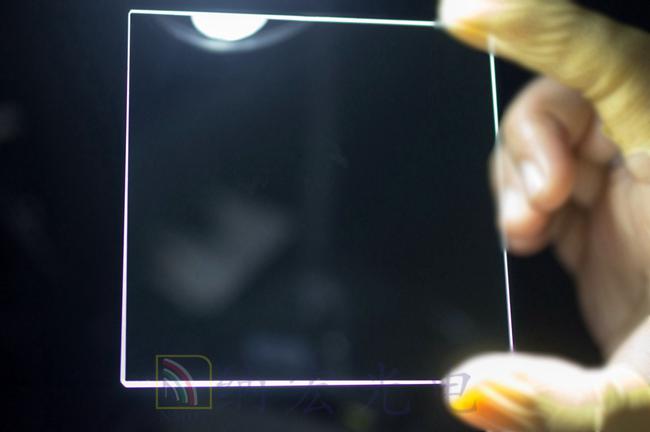 減少反射濾光片實物圖