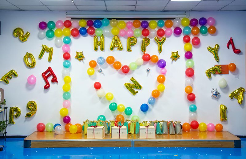 納宏光電生日會場 納宏光電生日會場