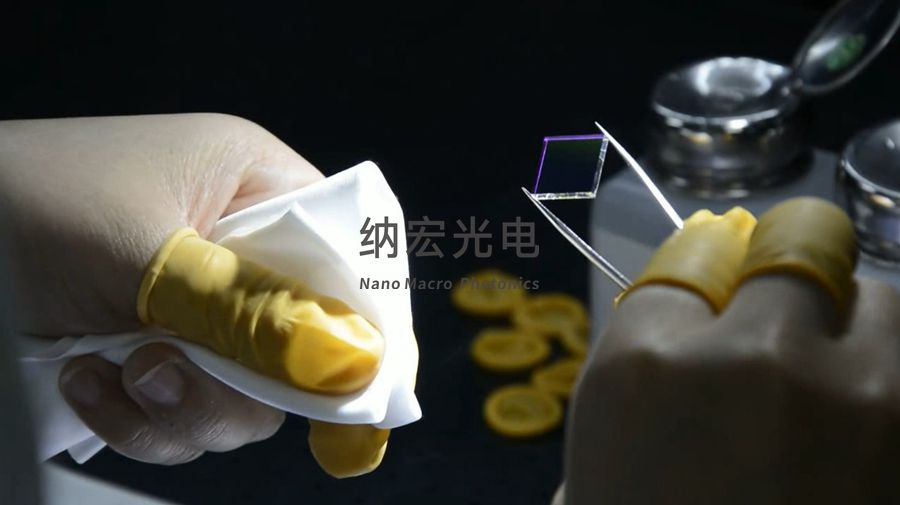 濾光片鏡片擦拭實拍